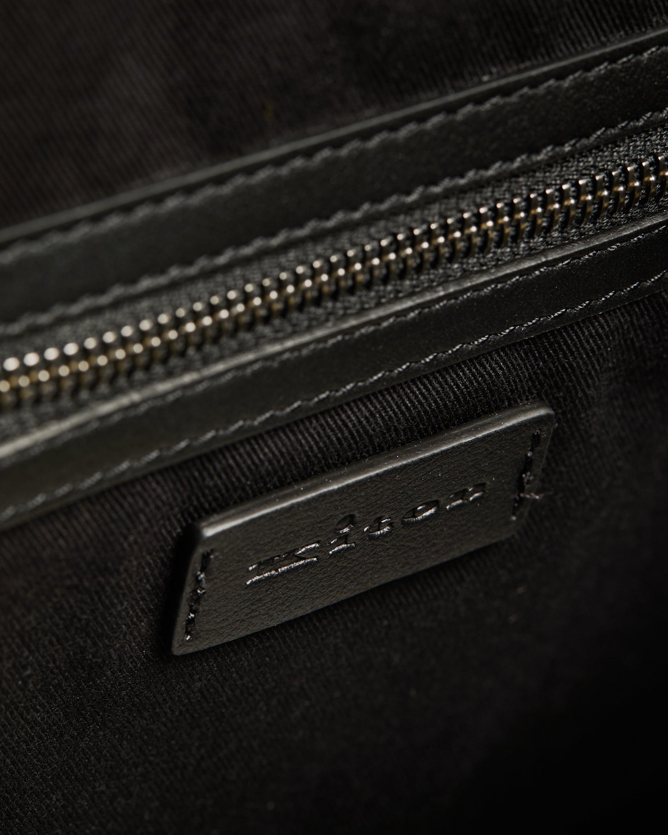 BLACK FULL-GRAIN CALFSKIN SHOPPER TOTE