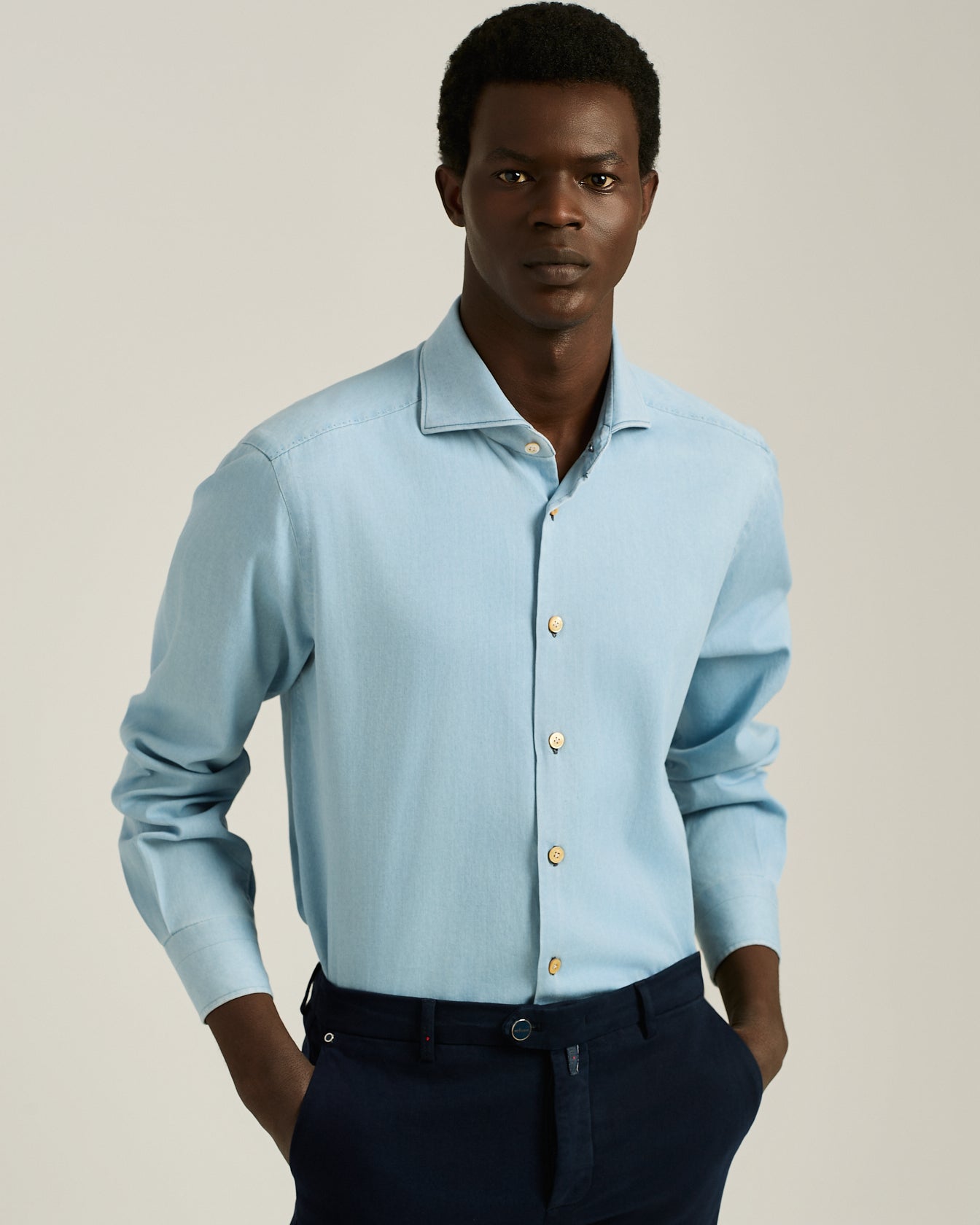 CASUAL LIGHT BLUE DENIM SHIRT WITH SPREAD COLLAR