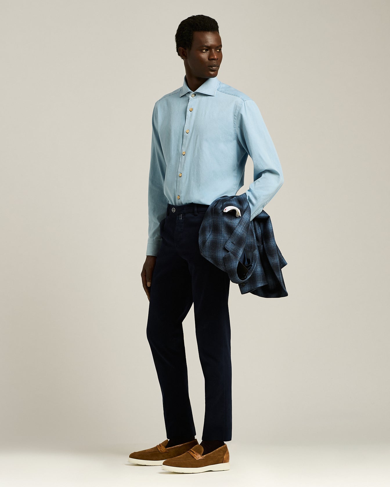 CASUAL LIGHT BLUE DENIM SHIRT WITH SPREAD COLLAR