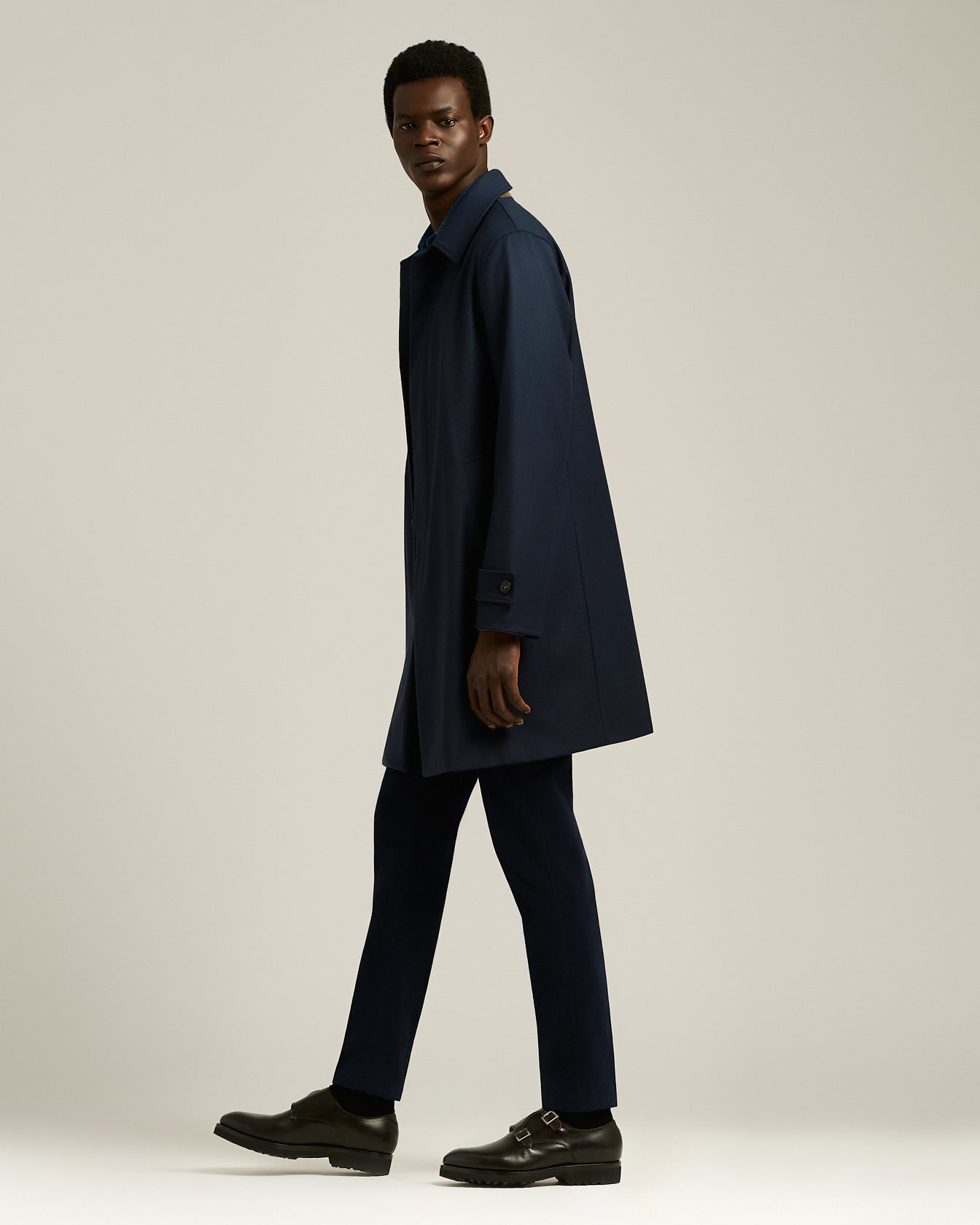 OVERCOAT IN NAVY WOOL AND CASHMERE BLEND